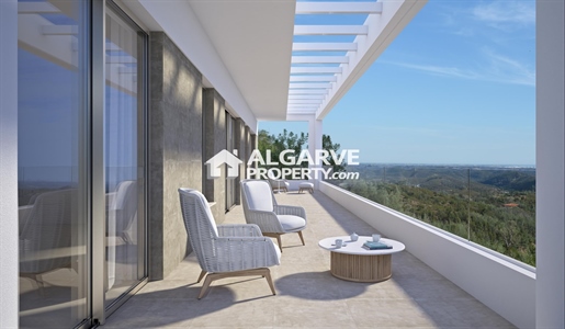 Maison de luxe de 3 chambres avec des vues imprenables en phase de construction à Monchique, Algarve