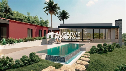 Contemporary Style Four Bedroom Villa with Amazing Views close to Loulé