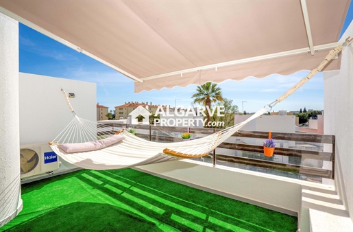 2 bedroom duplex apartment fully renovated in a quiet area close to the beach and golf in Vilamoura,