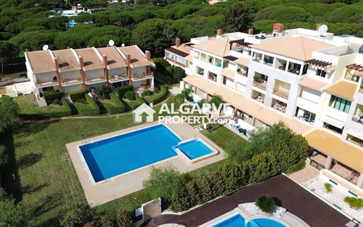 Geräumige 2-Zimmer-Wohnung in der Nähe mehrerer Golfplätze in Vilamoura, Algarve