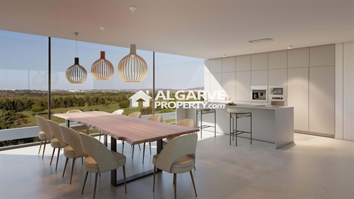 Vilamoura - T3 Apartments in Luxury Tourist Resort with Lake and Golf views