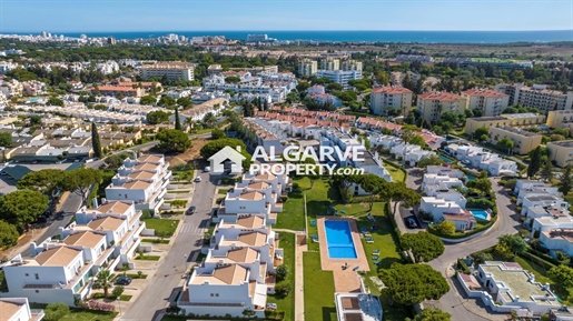 Moderna moradia V3 perto do Golfe e a 2.5km da marina de Vilamoura, Algarve
