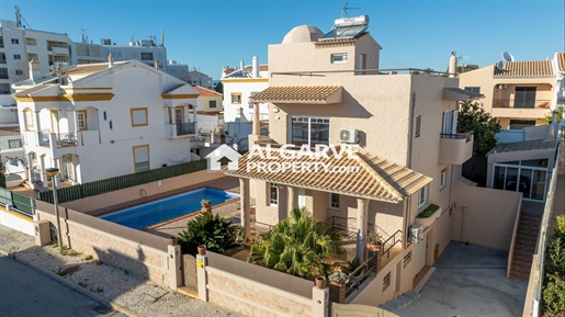 Stunning 5 bedroom villa for sale, just 500 metres from Chiringuito beach in Galé, Albufeira.