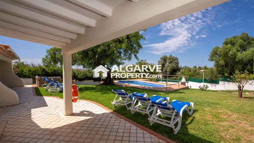 Villa Albufeira mit 4 Schlafzimmern, Garten und privatem Pool