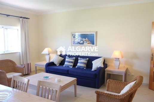 Spacious two bedroom apartment next to Falésia Beach and Vilamoura Marina, Algarve
