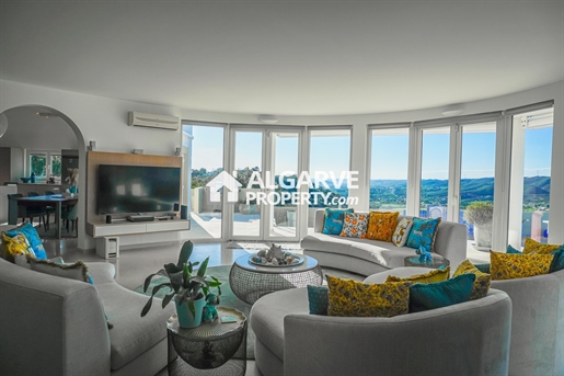 Luxe villa met 4 slaapkamers en een prachtig uitzicht in Silves