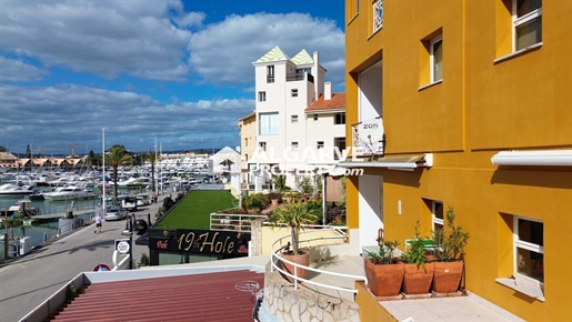 Espetacular Apartamento T1 com Vista para a Marina em Vilamoura, Algarve