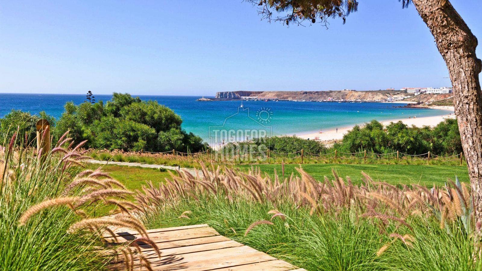 Luxury Ocean front tourist Resort - 2 and 3 bedroom Pinewood Villas, Sagres