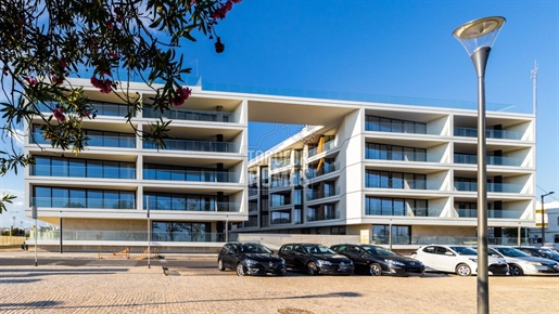 Apartamentos T2 com Vista Mar Deslumbrante em Condomínio Privado, Olhão, Sotavento Algarvio