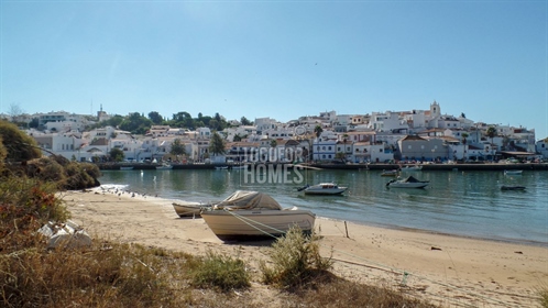 Investment Opportunity - Plot with approved project for the first hostel in central Ferragudo