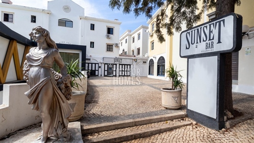 Business Acquisition - Successful Bar in the Centre of Vilamoura, Walking distance from the Marina