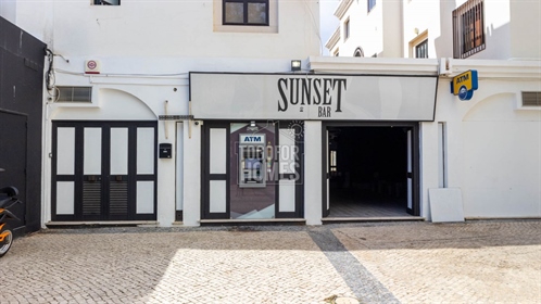 Business Acquisition - Succesvolle bar in het centrum van Vilamoura, op loopafstand van de jachthav