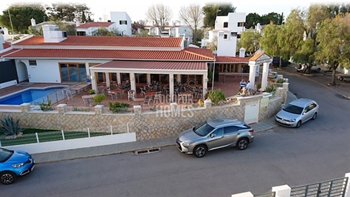 Well-Kept Restaurant in Top Location, close to 4 Beaches and Hotels, Porches-Lagoa