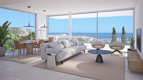 Im Bau - Moderne, nach Süden ausgerichtete 3 Sz Villa mit grossartigem Panoramablick, Praia da Luz,