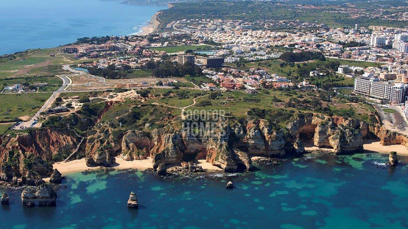 Very large Coastal Plot with planning permission in Lagos