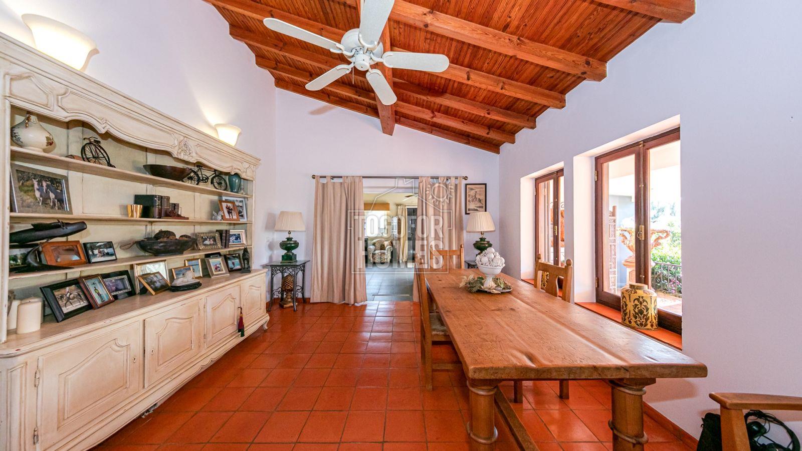 Equestrian centre with 3 bed Country House and lake view near Ourique