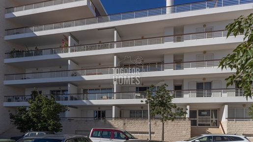 Höher gelegenes Erdgeschoss Studio-Apartment direkt am Yachthafen in Lagos, West Algarve