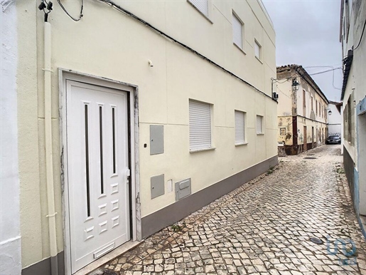 Town House with 4 Rooms in Faro with 234,00 m²