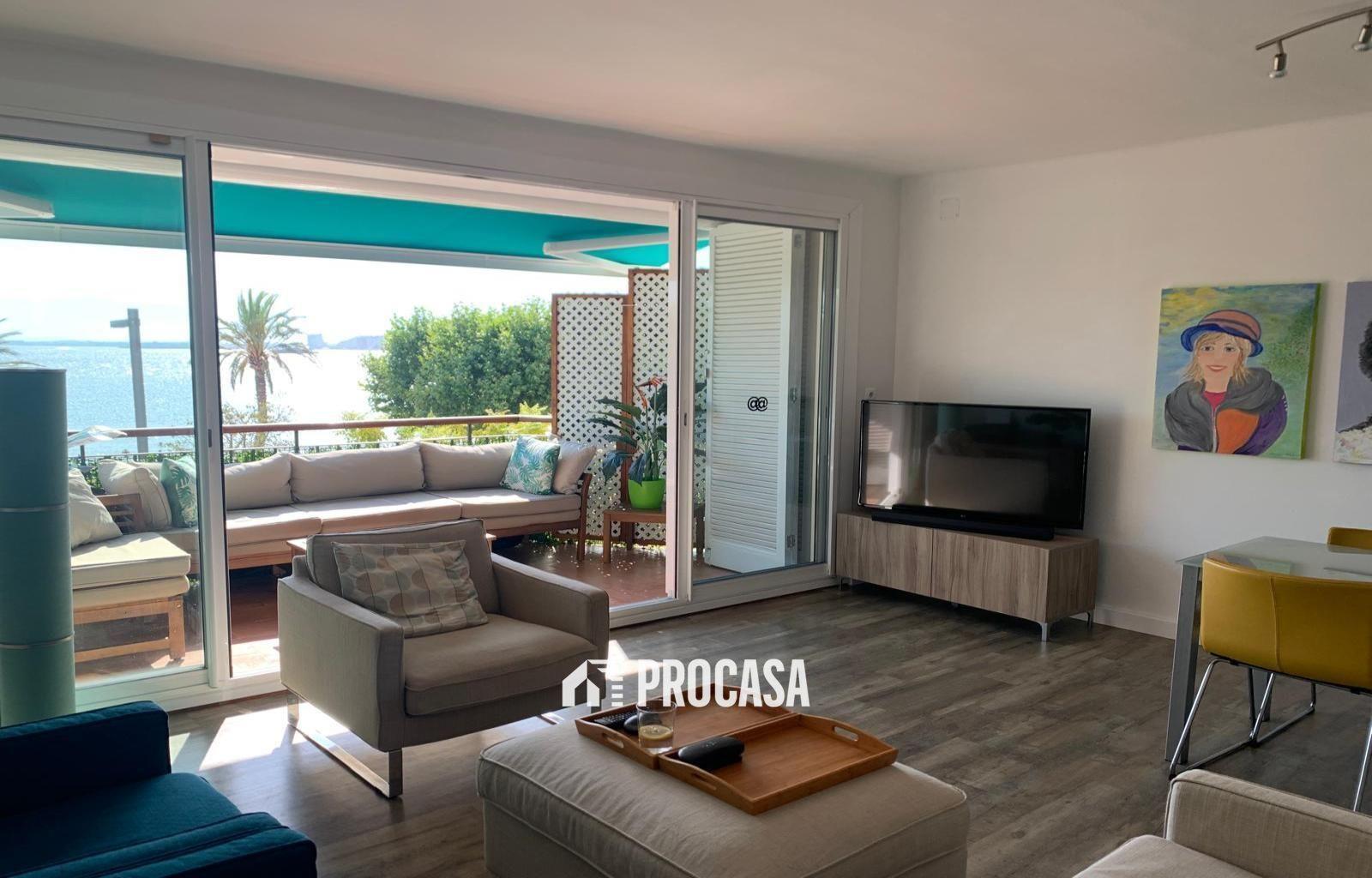 Two-Bedroom apartment with sea views, Roses
