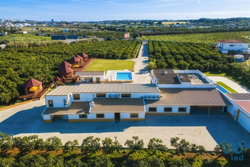 Fifth with 19 Rooms in Faro with 1520,00 m²