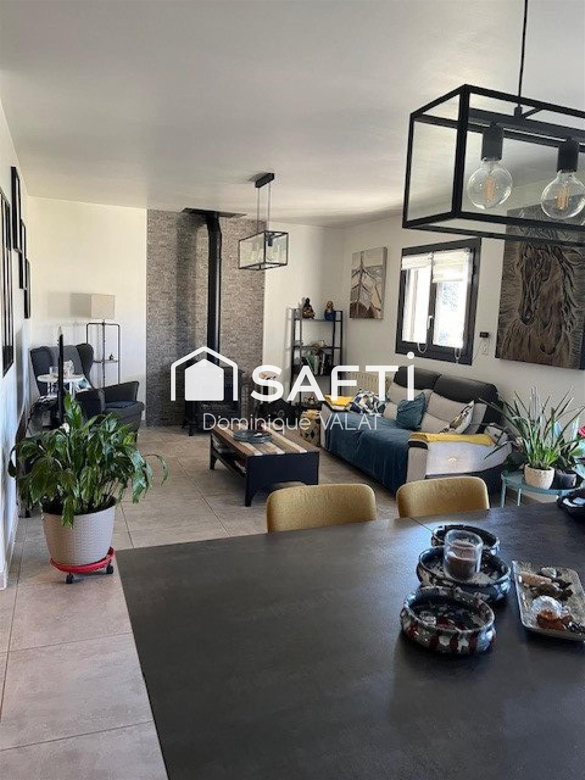 Purchase: Luxury property (30140)