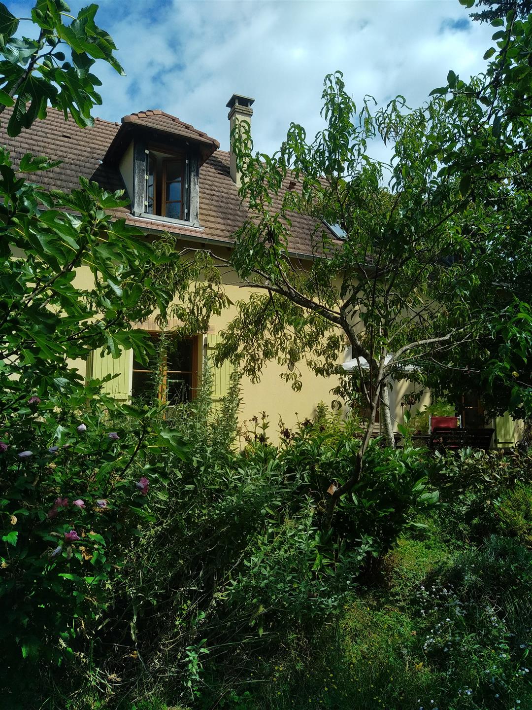 Casa de personagens em uma vila de artistas (La Borne)