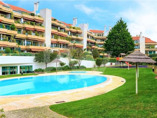 Located in the prestigious Belas Clube de Campo, this magnificent Penthouse is available for sale.