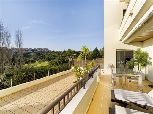 Luxury apartment, with a 134.58 sqm private gross area, in the Belas Clube de Campo Golfe