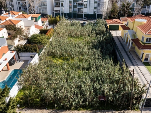 For sale, Urban plot with 836m2 on the Costa da Guia in Cascais