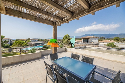 Villa Multifamiliale de 3 appartements haut de gamme, meublée, Piscine & Prestations Premium à Porto