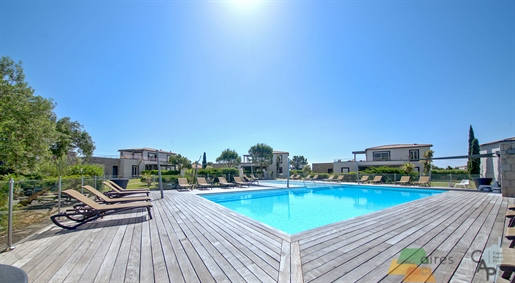 Ideale investering in Corsica: moderne T2 met terras, zwembad en premium services in Porto-Vecc