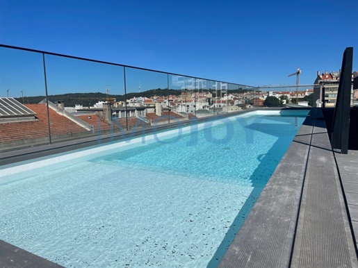 Gloednieuw appartement met 2 slaapkamers in Lissabon