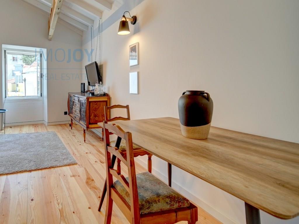 Apartamento de 1 Dormitorio con Licencia Al en Mouraria
