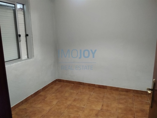 House for Investment in the Amadora Zone