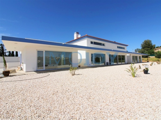 Spectacular 4 Bedroom Villa in Ferragudo with Country View