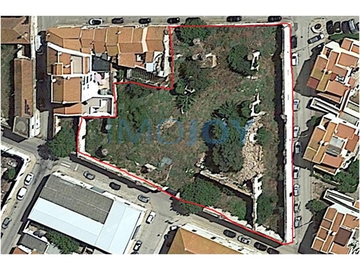 Land for sale in the center of Silves