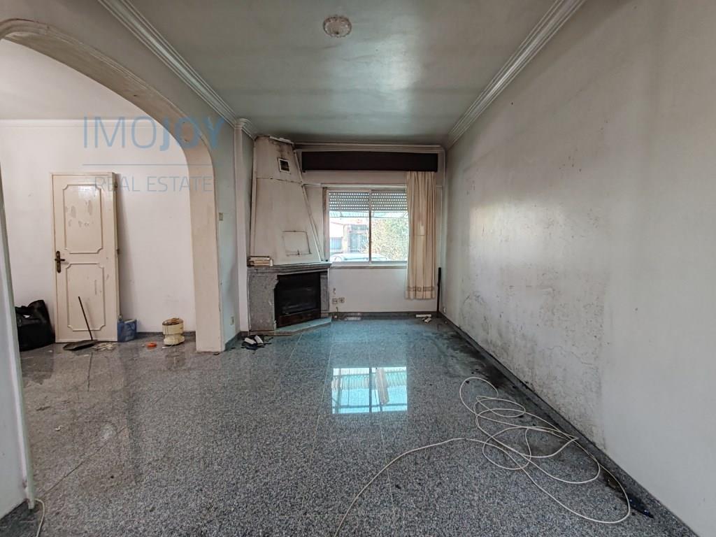 5 Bedroom Villa for Sale in Rana