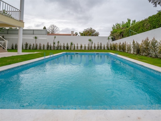 Fantastica villa con 4 camere da letto e piscina situata nella zona di Marisol