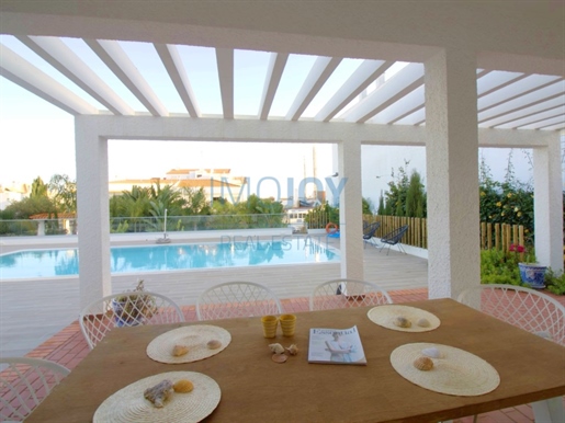 Villa de 5 dormitorios ubicada en Vila Nova de Cacela, Algarve