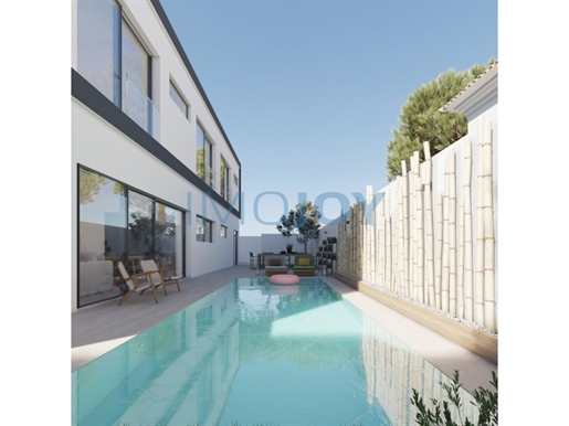 Excellente villa individuelle de 4 chambres avec piscine dans le village de Juzo