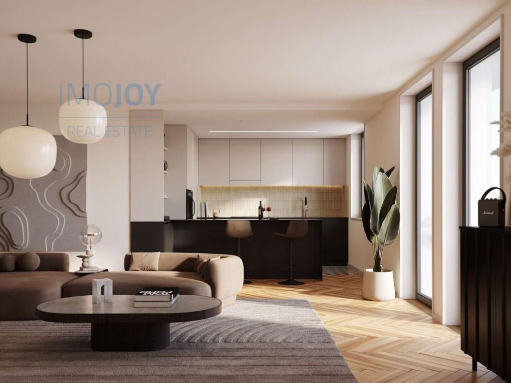 Duplex appartement met 3 slaapkamers, tuin en parkeerplaats in Cedofeita