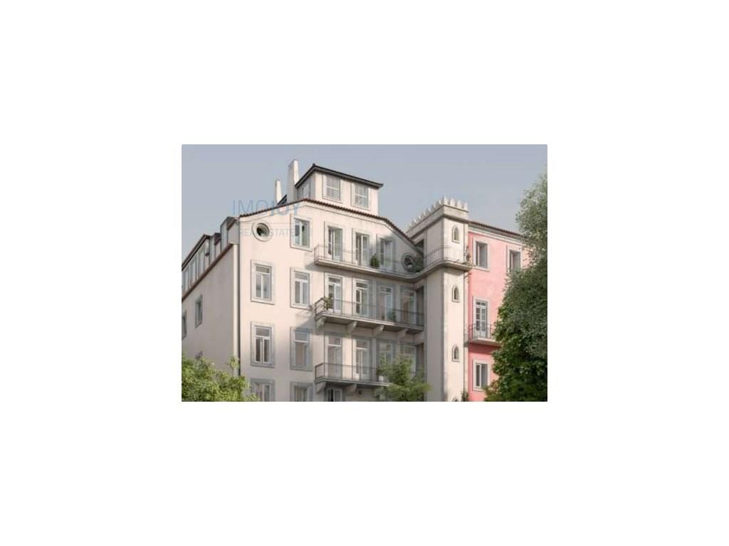Duplex appartement met 3 slaapkamers, tuin en parkeerplaats in Cedofeita