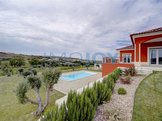 Fantastic 6 Bedroom Villa to Debut with Pool in Formigal
