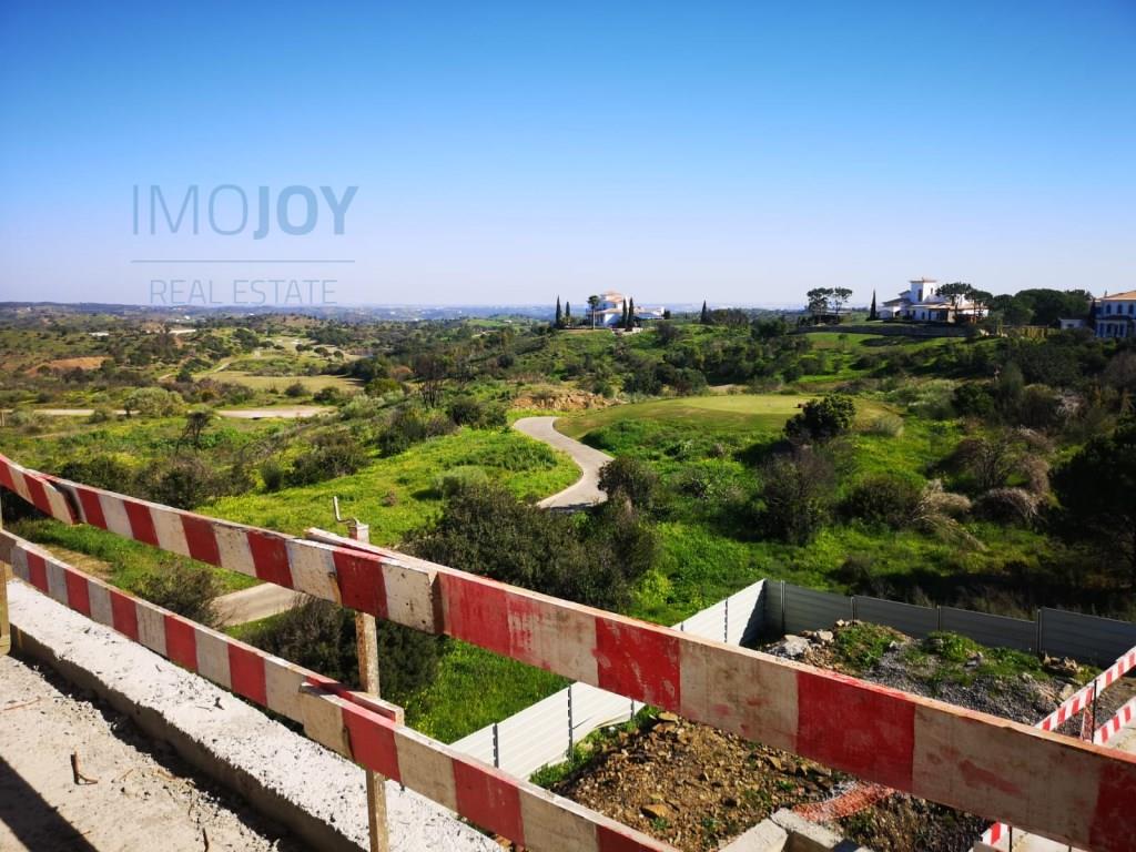 Fantástica villa de 5 dormitorios en Monte Rei Golf and Country Club en Vila Nova de Cacela