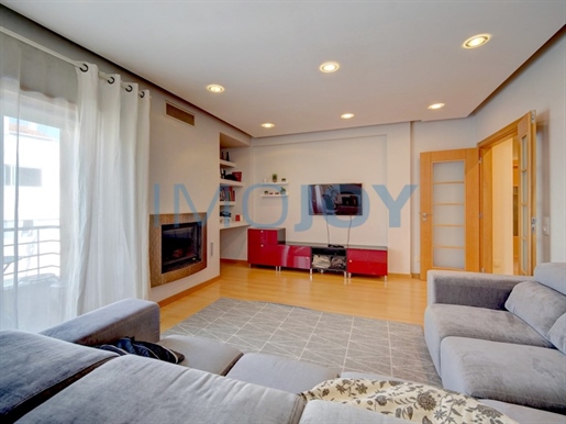 Excellent 3 bedroom apartment in Duplex in Sobreda