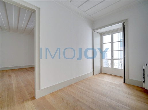 Apartment T2 + 1 for sale in Lisbon