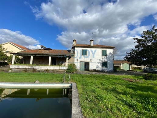 Ausgezeichneter Bauernhof mit 9 Schlafzimmern und Pool in Santo Tirso