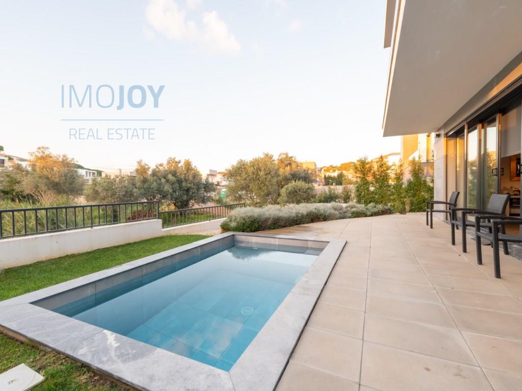 Fantastische villa met 3 slaapkamers en zwembad te koop in Estoril, Cascais
