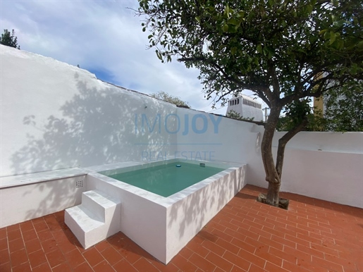 Charmosa Moradia T2+1 no Gavião com Terraço e Piscina