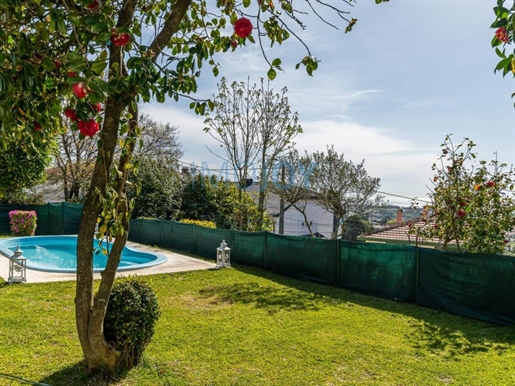 Villa en Vilar Paraíso con vista al mar